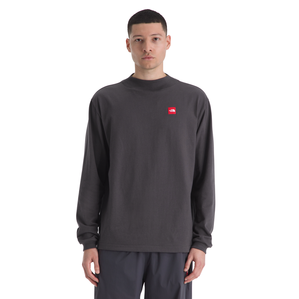 The North Face Men's Red Box Long-Sleeve T-Shirt in Obsidian