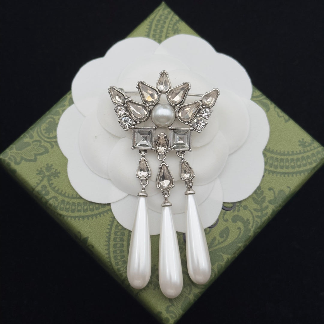 Gucci Brooch Silver 184021